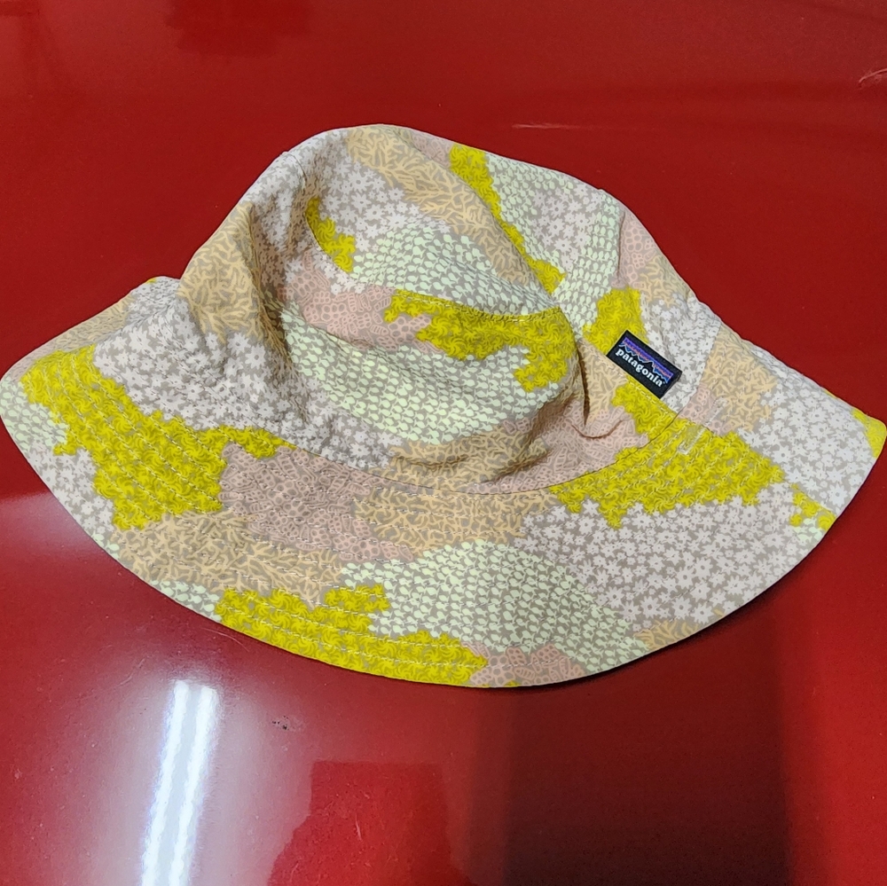 Patagonia Kids Bucket Hat in Yellow, Pink, Cream